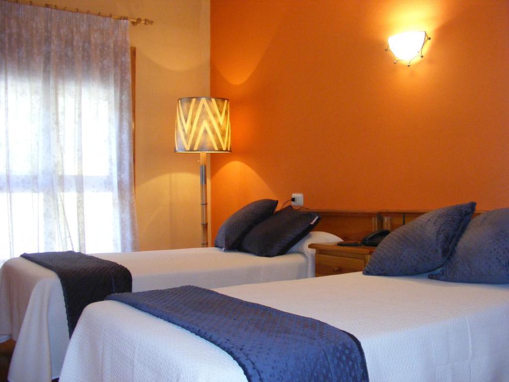 Meson De Salinas Hotell Salinas de Bielsa Rum bild