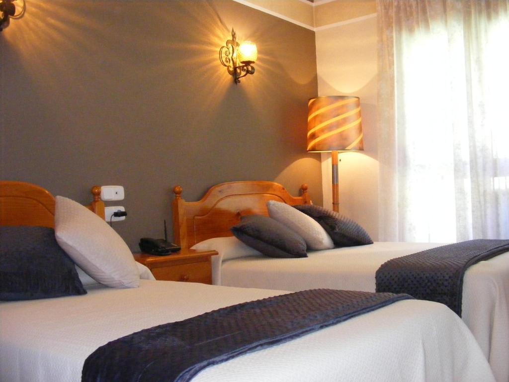 Meson De Salinas Hotell Salinas de Bielsa Rum bild